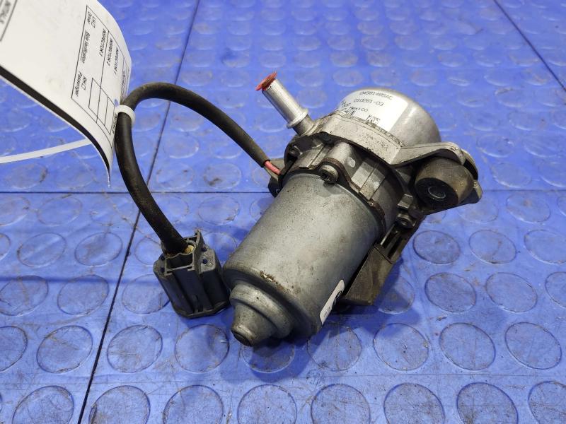 2013 Chrysler 300 Vacuum Pump