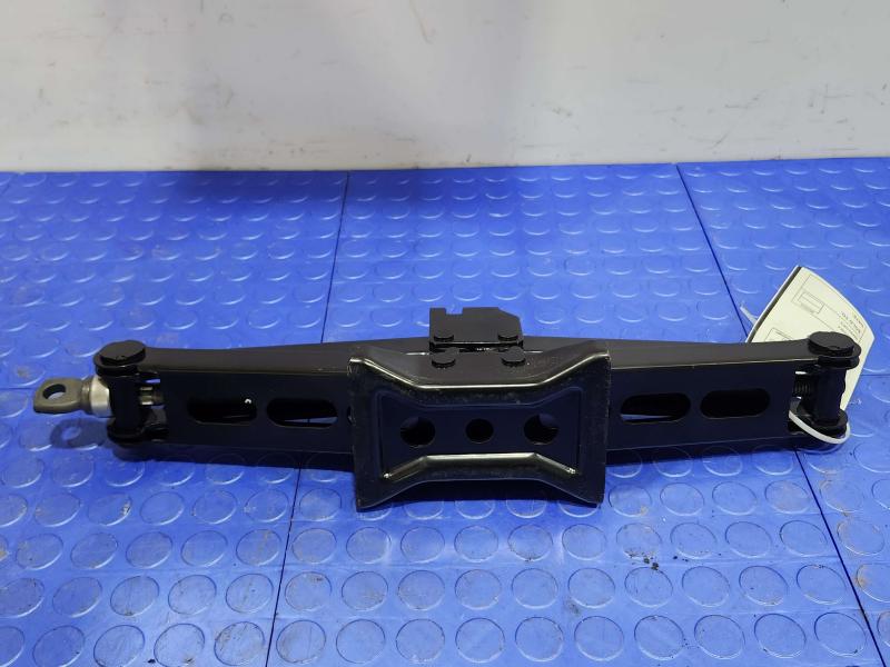 2015 Nissan Murano Jack Assembly