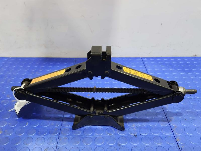 2015 Nissan Murano Jack Assembly