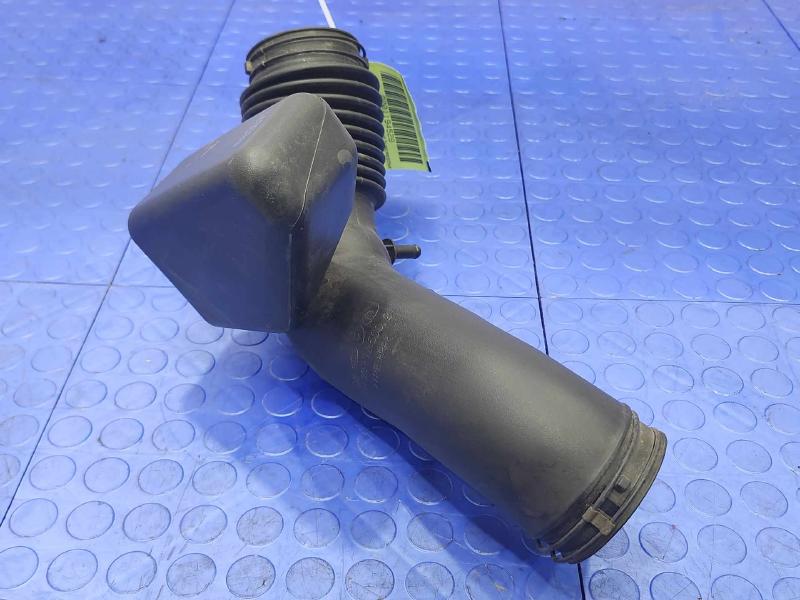 2010-2013 Kia Forte 2.0L 2.4L Engine Air Intake Duct Genuine OEM 281301M550