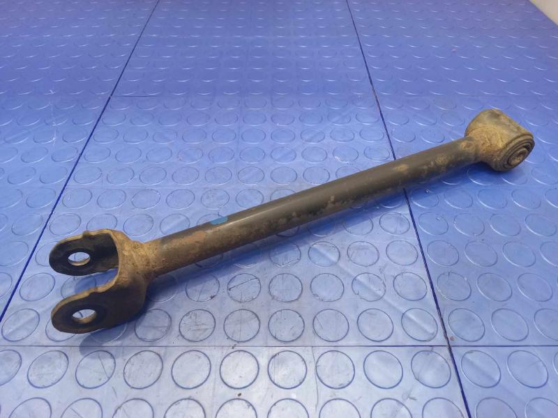 2011 Toyota Highlander Lower Control Arm Rr