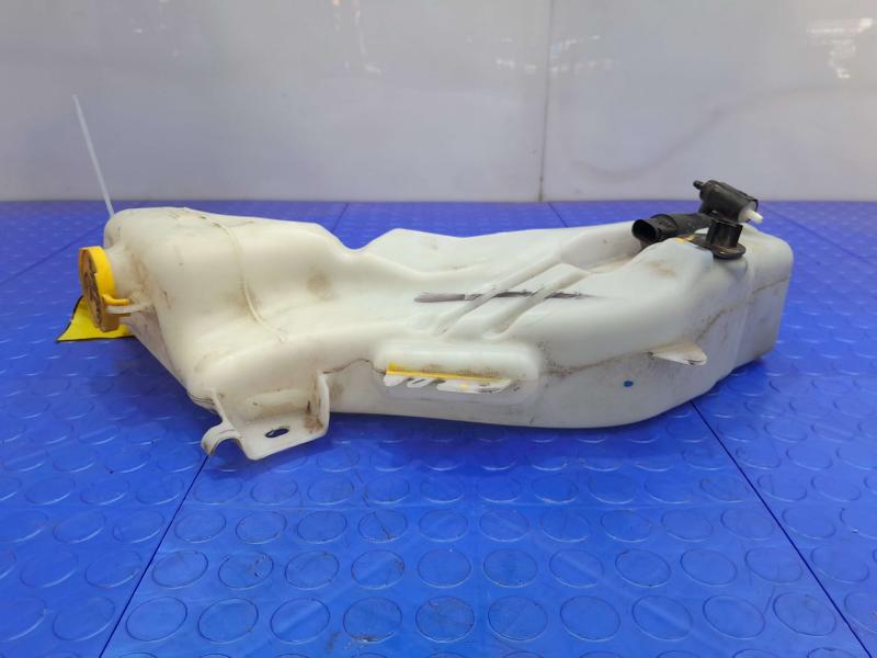 2014 Dodge Journey Washer Bottle