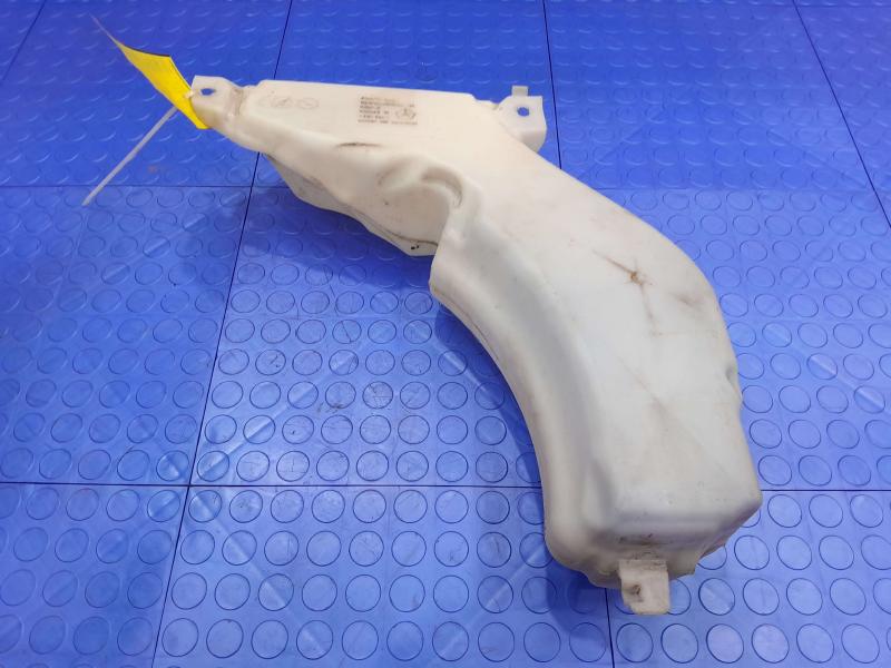 2014 Dodge Journey Washer Bottle