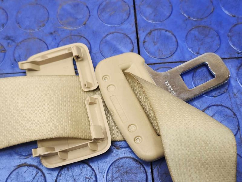 2015 Toyota Avalon Rear Seat Belt
