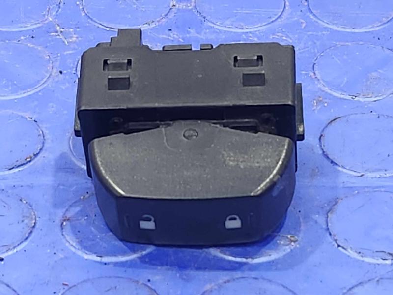 2011 Ford F-250 Super Duty Door Switch Front