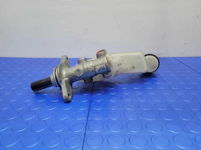 2007-2011 Toyota Camry Brake Master Cylinder Assembly Genuine OEM 4720106430