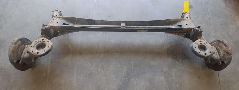 2014-2016 Kia Forte Rear Beam Axle Torsion Axle with Hubs OEM 55100A7101