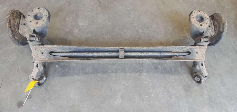 2014-2016 Kia Forte Rear Beam Axle Torsion Axle with Hubs OEM 55100A7101