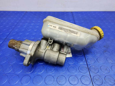 2009 Volkswagen Routan Master Cylinder