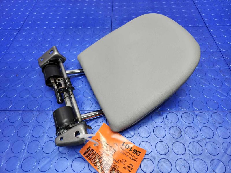 2010 Toyota Highlander Headrest