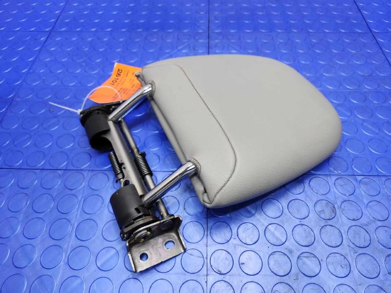 2010 Toyota Highlander Headrest