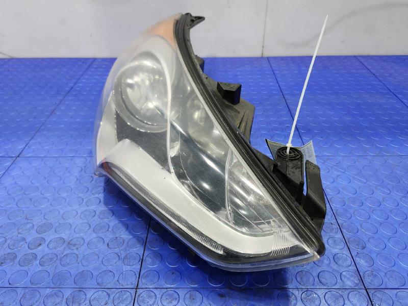 2012 Hyundai Veloster Headlamp Assembly