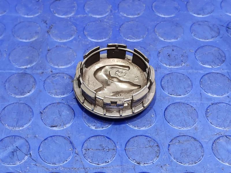 2010 Dodge Challenger Center Cap