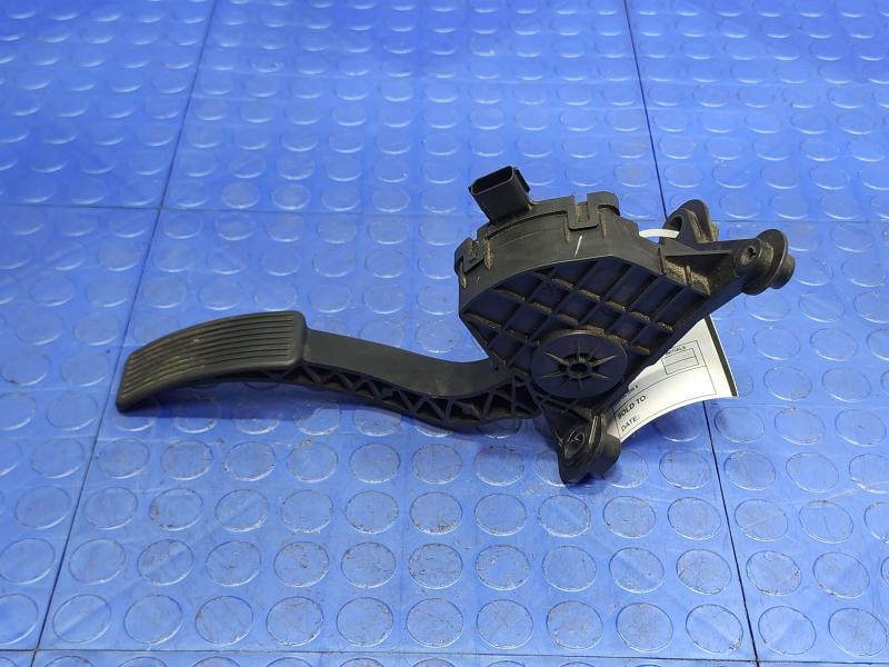 2011 Ford Edge Pedal Assembly
