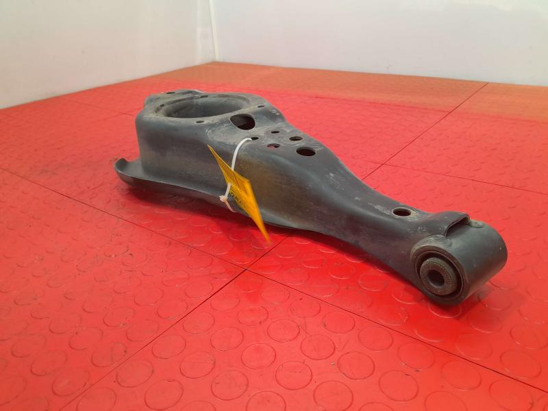 2018 Toyota Highlander Lower Control Arm Rr