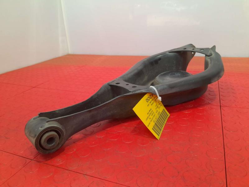 2018 Toyota Highlander Lower Control Arm Rr