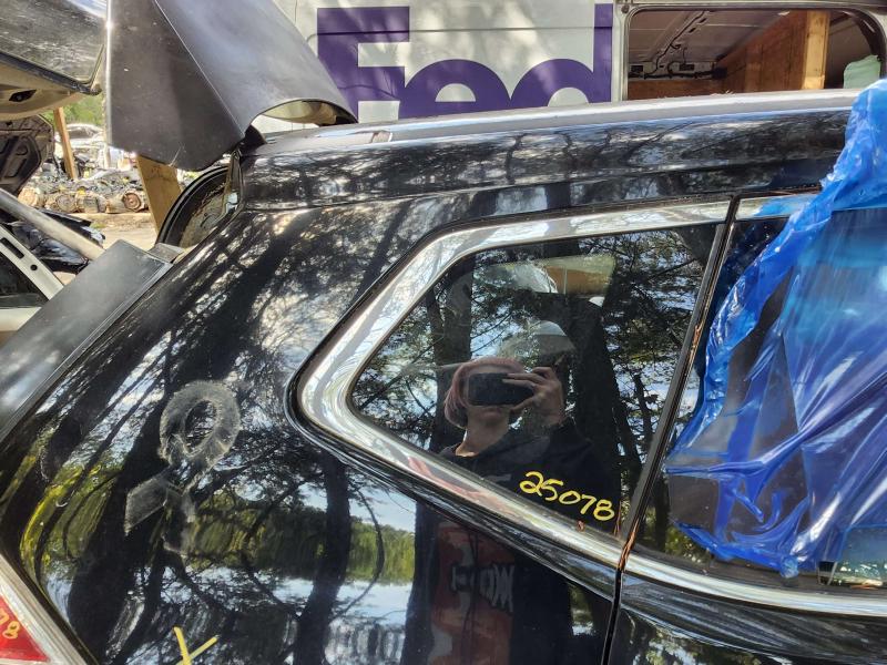 2015 Nissan Rogue Quarter Glass/Window
