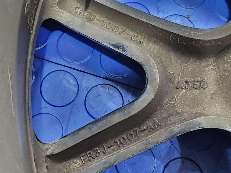 2014 Ford Mustang Wheel
