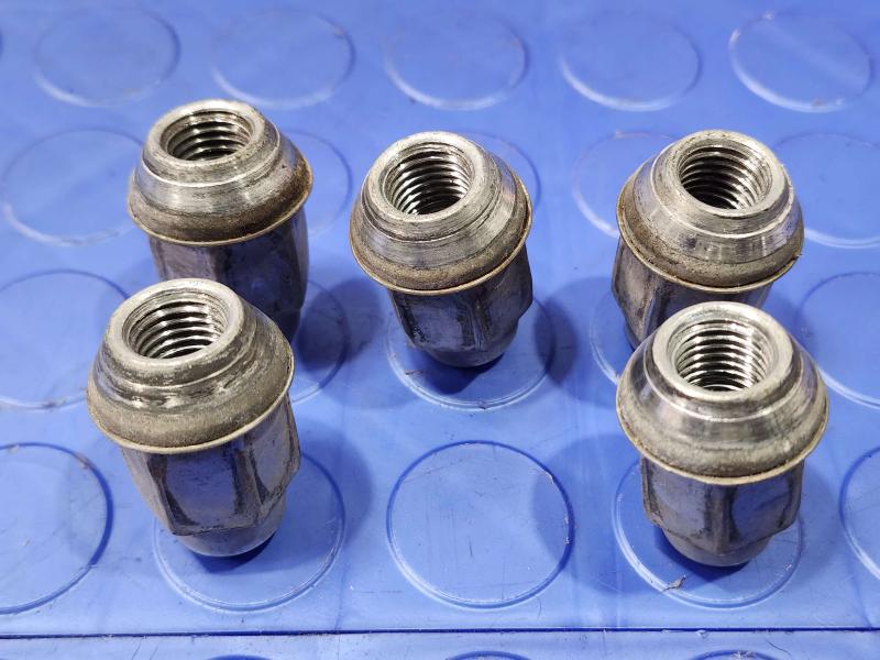 2019 GMC Terrain Lug Nuts