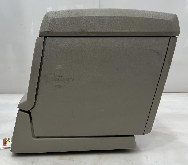 2013 Chrysler Town & Country Front Console