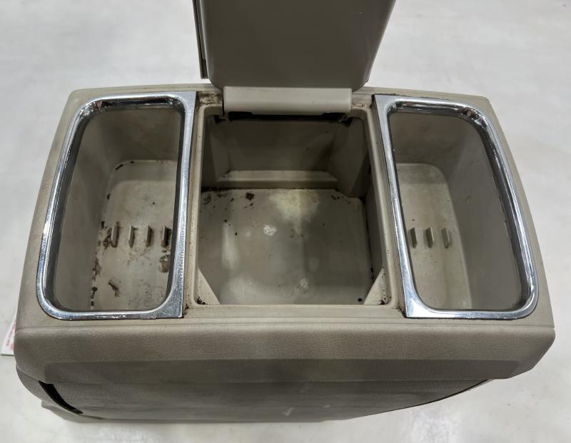 2013 Chrysler Town & Country Front Console
