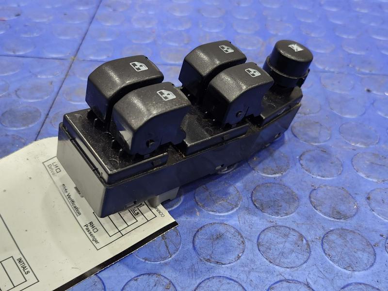 2014 Chevrolet Spark Door Switch Front