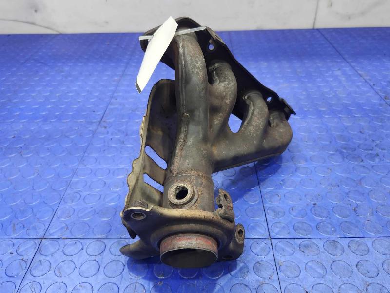 2016 Toyota Corolla Exhaust Manifold