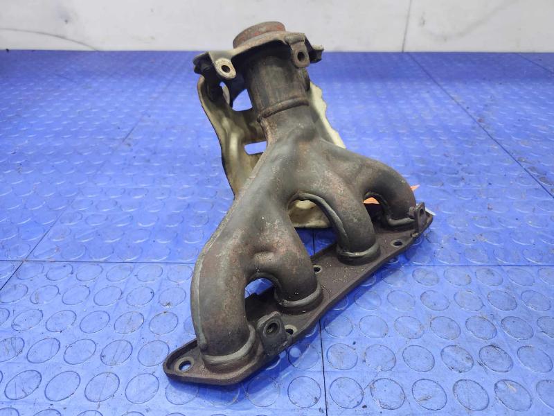 2016 Toyota Corolla Exhaust Manifold