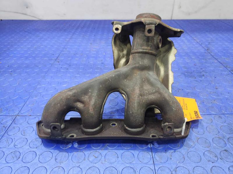 2016 Toyota Corolla Exhaust Manifold