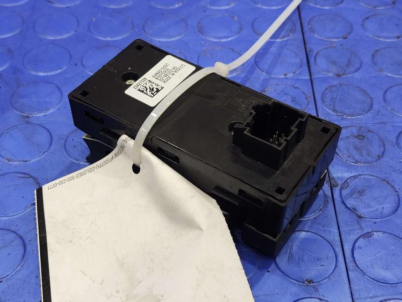 2014 Chevrolet Silverado 1500 Door Switch Front