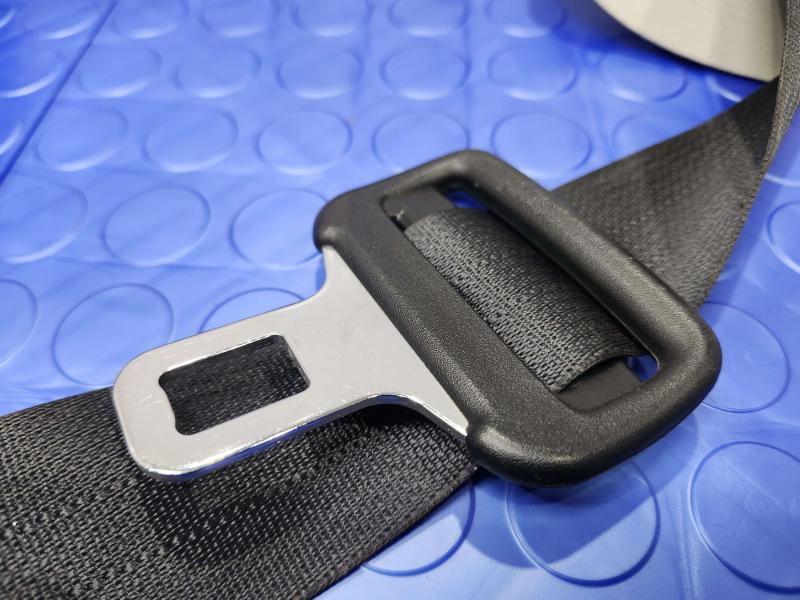 2011 Infiniti QX56 Rear Seat Belt