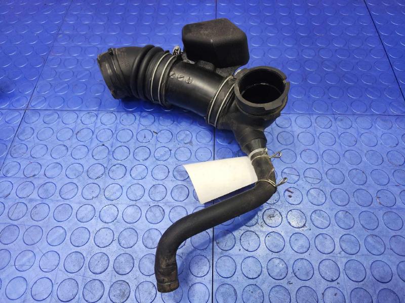 2010-2015 Toyota Prius Engine Air Intake Hose Assembly Genuine OEM 17882-37040