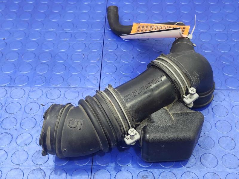 2010-2015 Toyota Prius Engine Air Intake Hose Assembly Genuine OEM 17882-37040