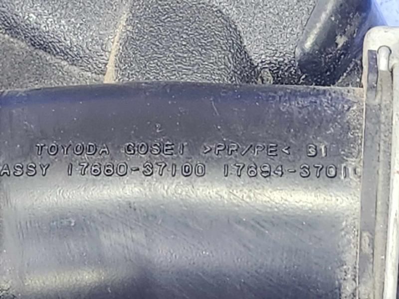 2010-2015 Toyota Prius Engine Air Intake Hose Assembly Genuine OEM 17882-37040