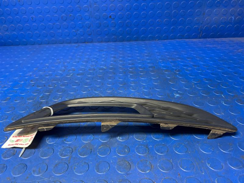 2015-2018 Ford Focus SE Lower Bumper Grille Left Driver Side OEM FM5Z17B814AB
