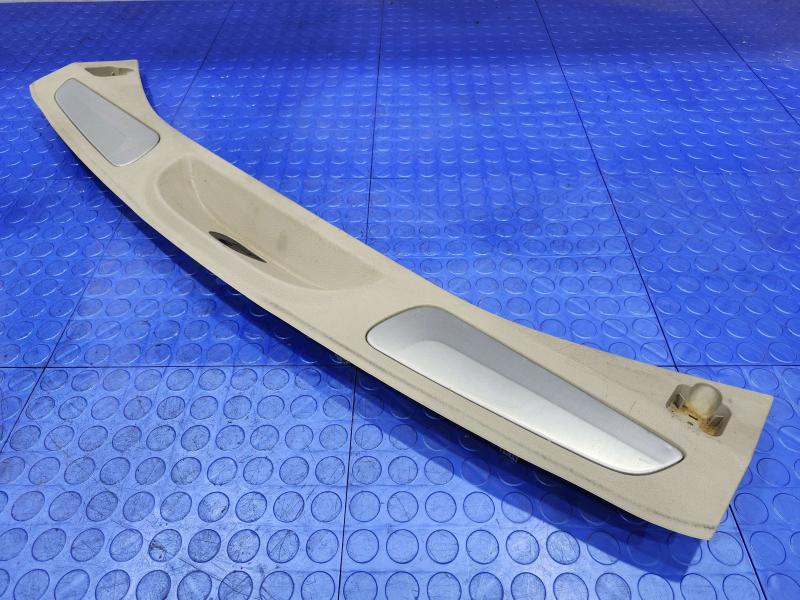 2014 Jeep Grand Cherokee Liftgate Deck-Lid Scuff Sill Plate Tan OEM 1NR391XLAF