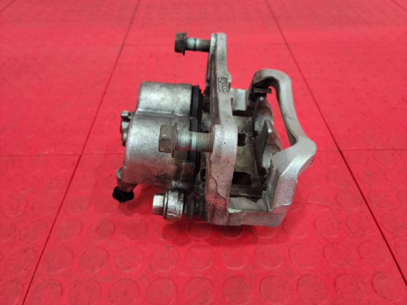 2015 Mazda CX-9 Caliper