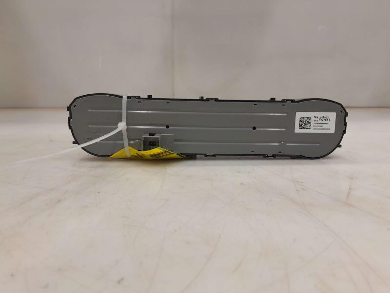 2020 GMC Canyon Heater A/C Control