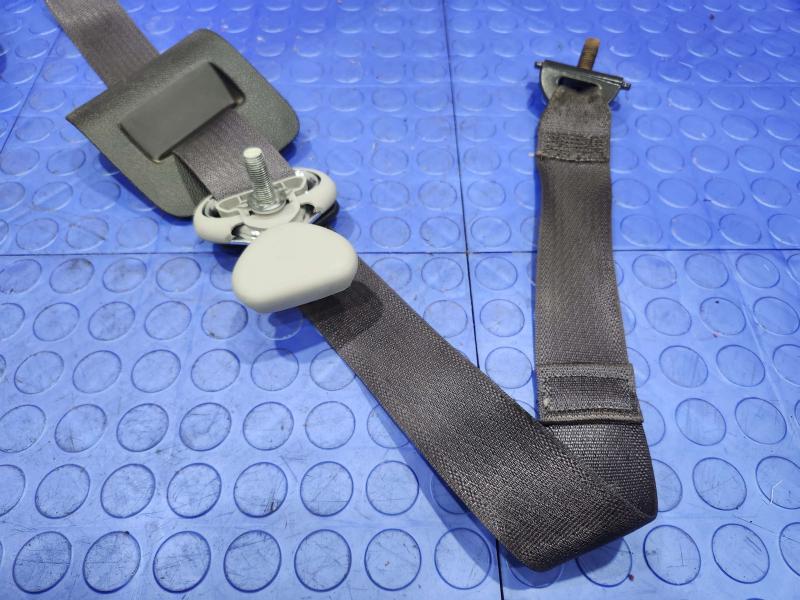 2015 GMC Yukon XL Rear Seat Belt