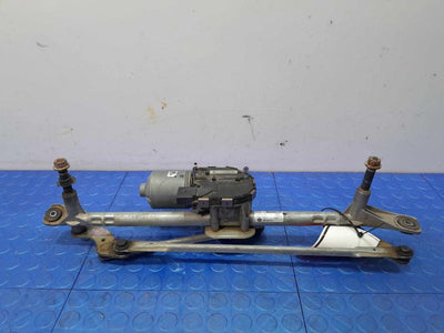 2015 Chrysler 200 Wiper Motor & Wiper Linkage Assembly OEM 68145470AA
