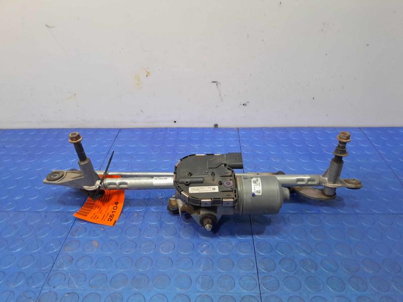 2015 Chrysler 200 Wiper Motor & Wiper Linkage Assembly OEM 68145470AA