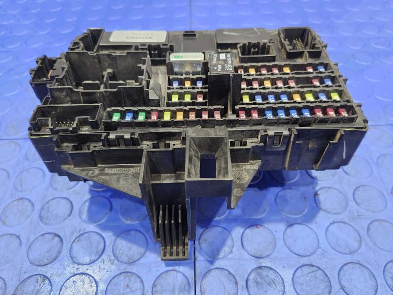 2013 Ford F-150 Cabin Fuse Box