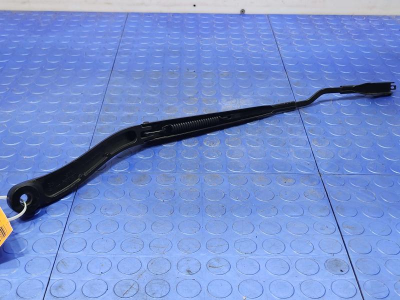 2021 Ford Explorer Wiper Arm