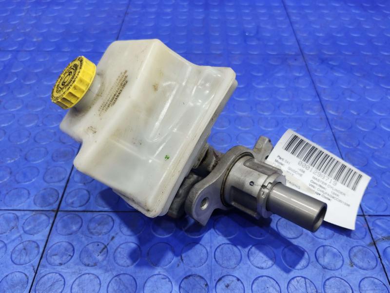 2012 Jeep Grand Cherokee Master Cylinder