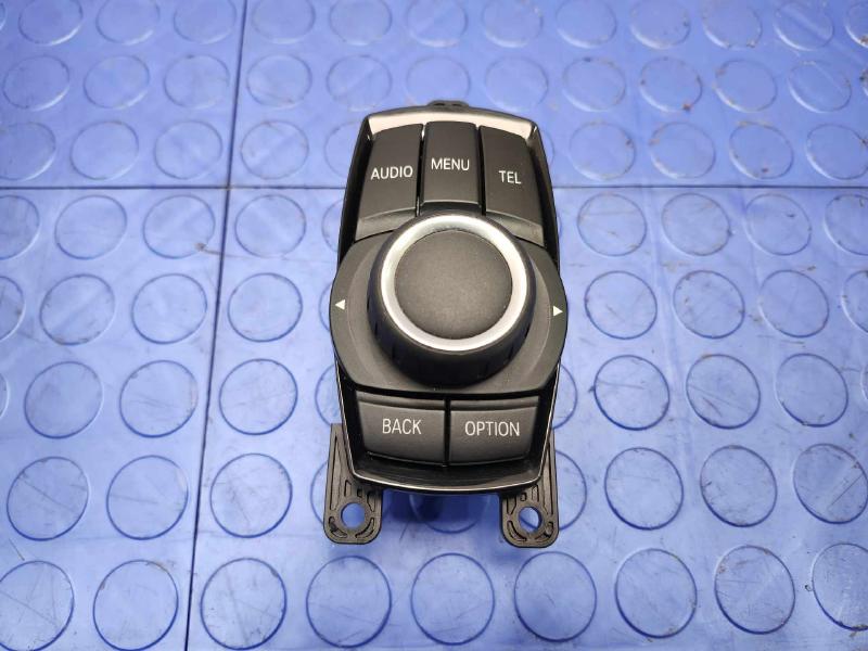 2014 BMW 228i Audio & Visual Equip.(Radio)