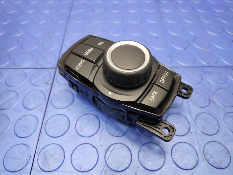 2014 BMW 228i Audio & Visual Equip.(Radio)