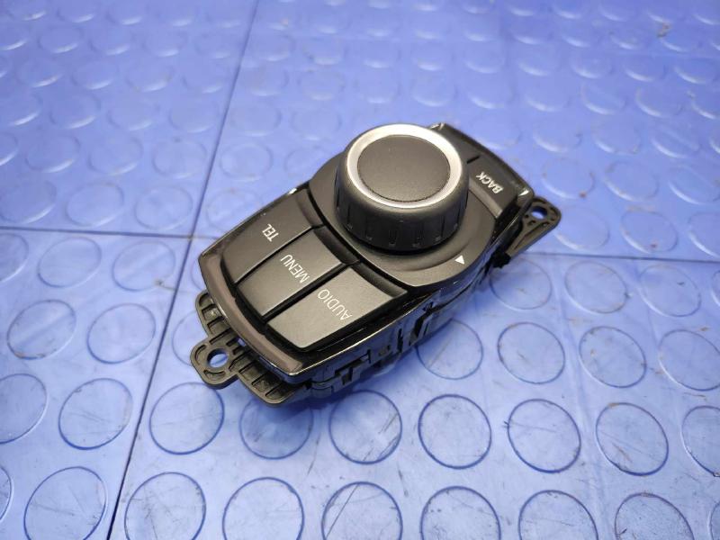 2014 BMW 228i Audio & Visual Equip.(Radio)