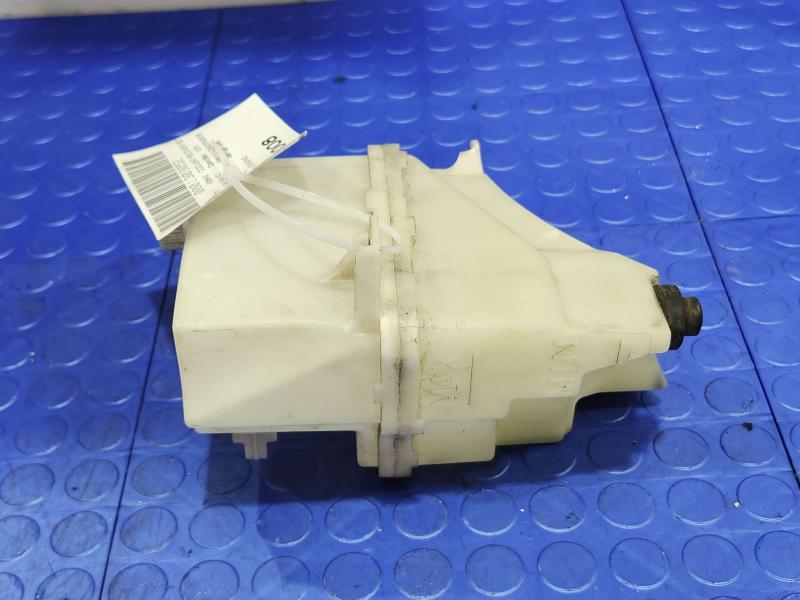 2015 Nissan Murano Coolant Recovery Bottle