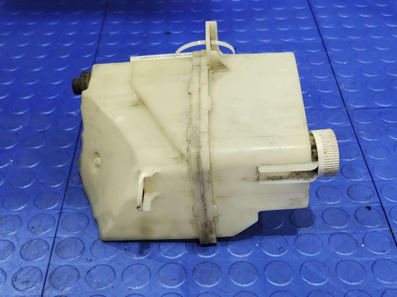 2015 Nissan Murano Coolant Recovery Bottle