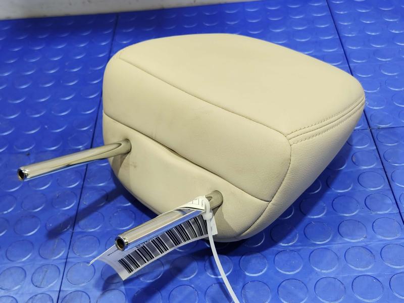 2015 Nissan Murano Headrest